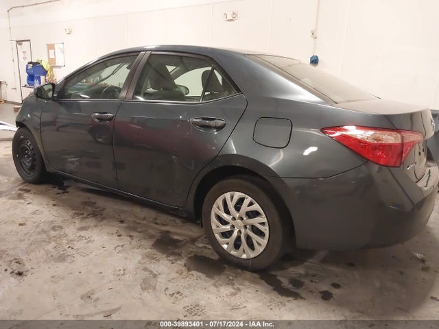 Toyota COROLLA LE 2018 5YFBURHEXJP782302 Image 3