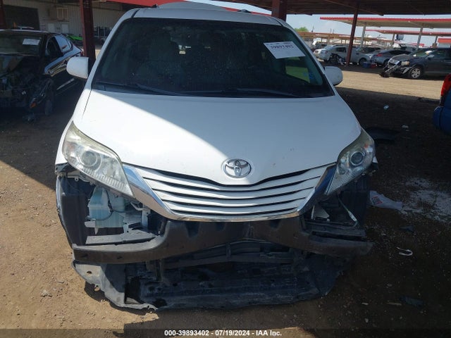 Toyota Sienna Le 8 Passenger 2017 5TDKZ3DC7HS788627 Image 13