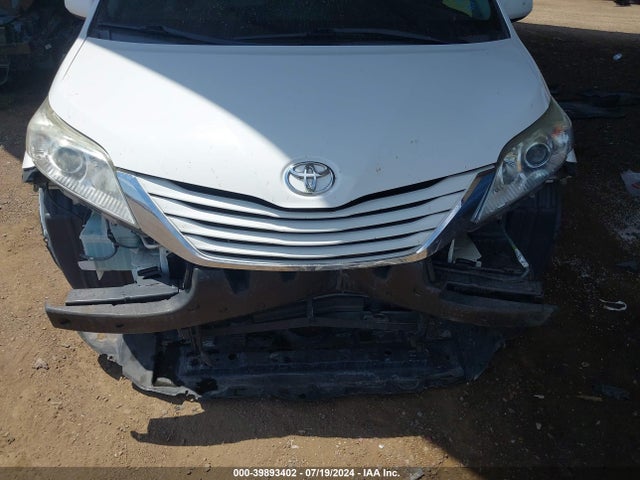 Toyota Sienna Le 8 Passenger 2017 5TDKZ3DC7HS788627 Image 6