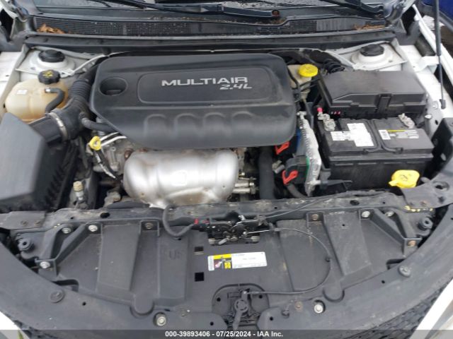1C3CCCCB8FN550551 Chrysler 200 C