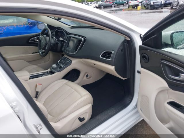 1C3CCCCB8FN550551 Chrysler 200 C