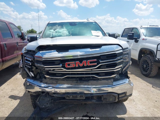 3GTUUDET9NG622552 GMC Sierra 1500 4wd  Short Box Slt