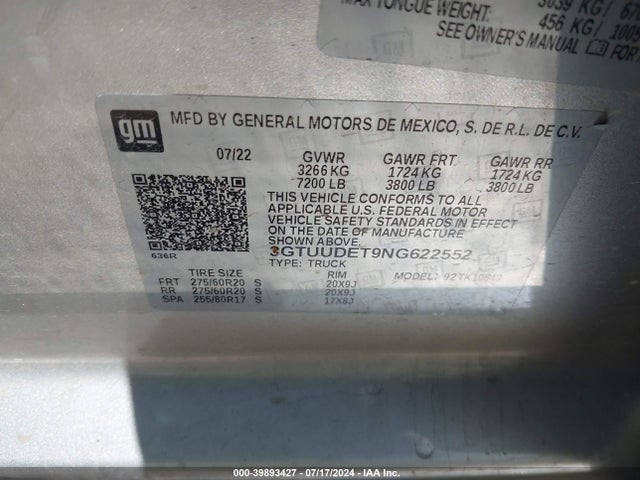 3GTUUDET9NG622552 GMC Sierra 1500 4wd  Short Box Slt