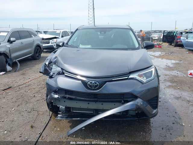 Toyota RAV4 LE 2018 2T3ZFREV0JW510313 Image 12