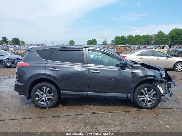 Toyota RAV4 LE 2018 2T3ZFREV0JW510313 Image 13
