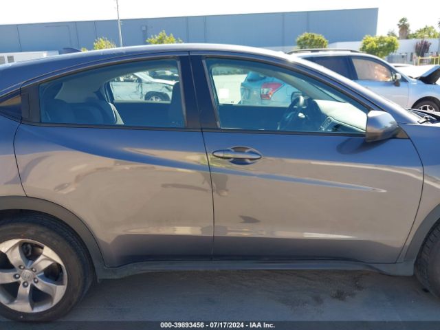 3CZRU6H33NM763268 Honda Hr-v Awd Lx