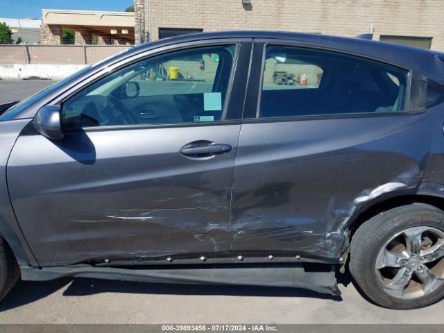 3CZRU6H33NM763268 Honda Hr-v Awd Lx