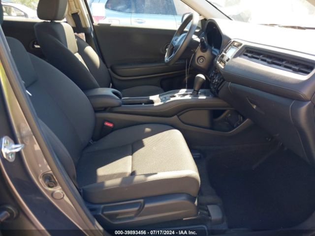 3CZRU6H33NM763268 Honda Hr-v Awd Lx