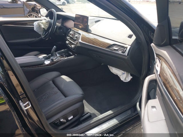 WBA53BH05NCJ21669 BMW 530 I