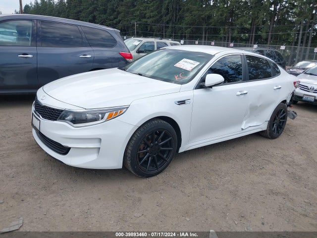 KIA Optima Lx 2018 5XXGT4L33JG228707 Image 2