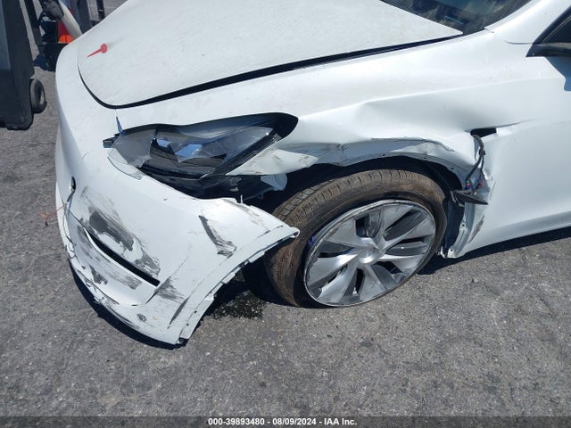 2023 TESLA MODEL Y 7SAYGDEE9PF807559 Photo 5
