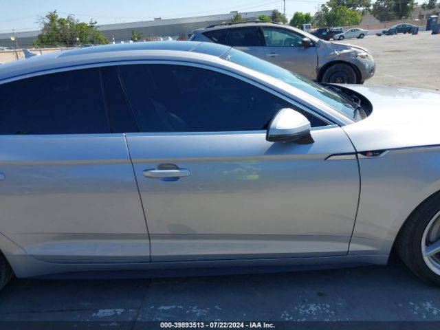 WAUDNCF55KA090926 Audi A5 45 Premium