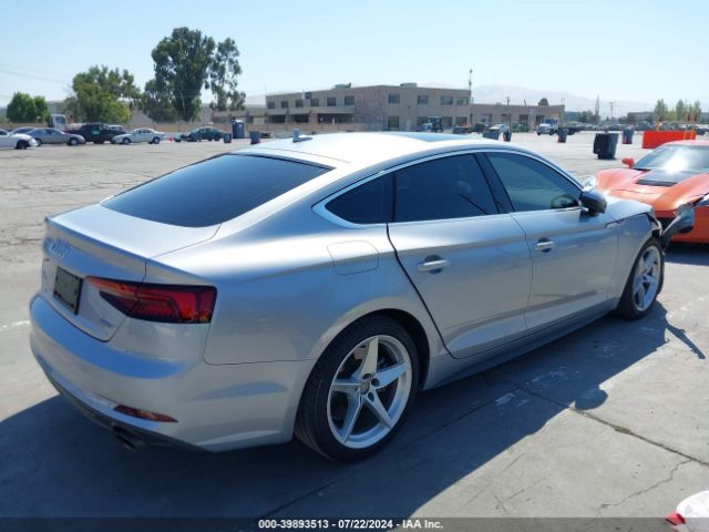 WAUDNCF55KA090926 Audi A5 45 Premium