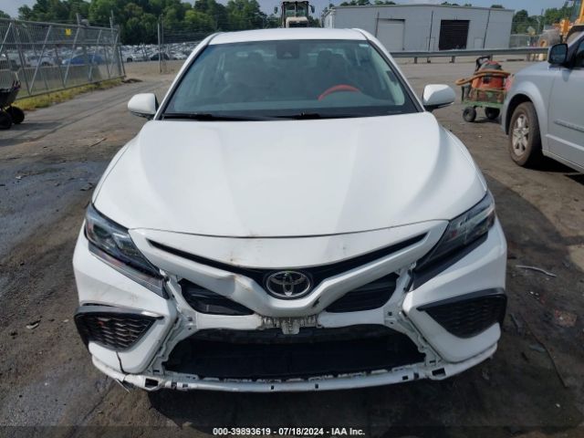 4T1T11AK8NU013543 Toyota CAMRY SE