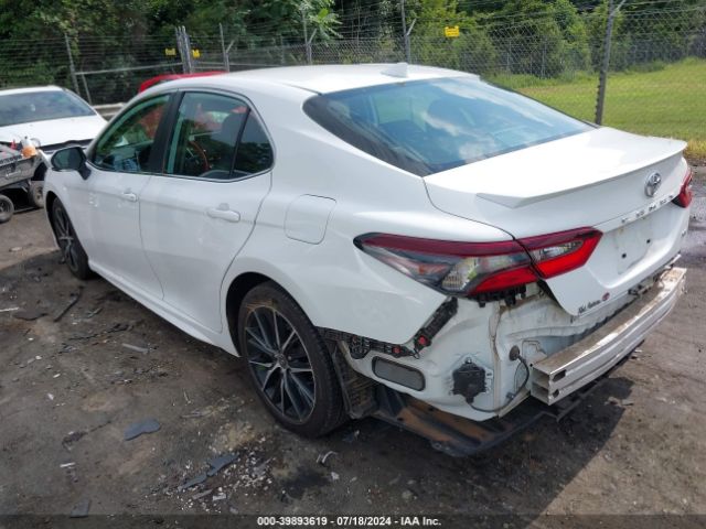 4T1T11AK8NU013543 Toyota CAMRY SE