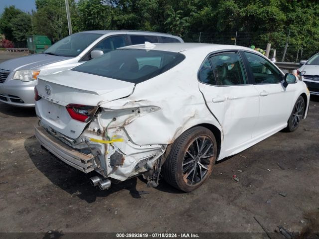 4T1T11AK8NU013543 Toyota CAMRY SE