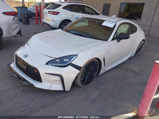 Toyota Gr86 Premium 2023 JF1ZNBE14P9762295 Image 2