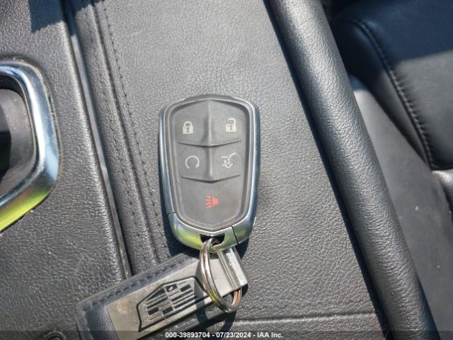 1GYKNCRS6JZ224221 Cadillac XT5 LUXURY