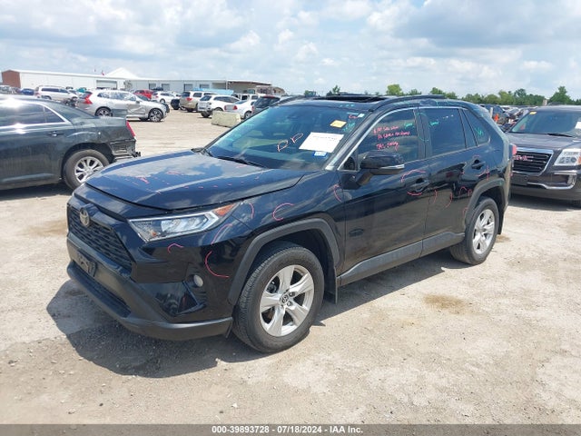 Toyota Rav4 Xle 2021 JTMW1RFV1MD069423 Image 2
