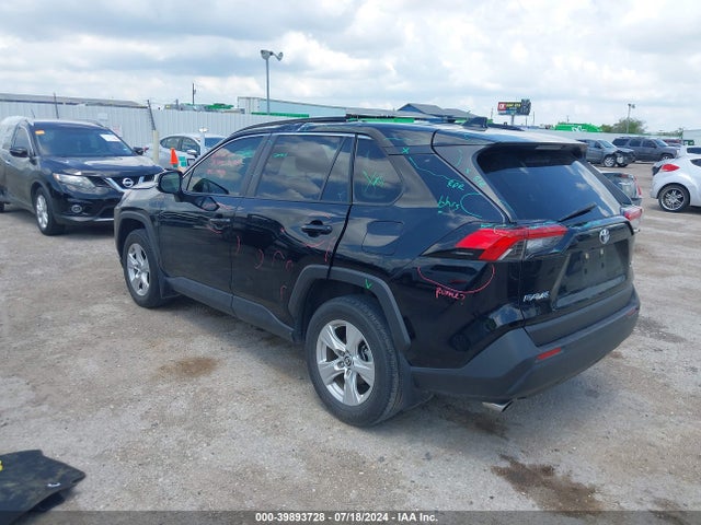 Toyota Rav4 Xle 2021 JTMW1RFV1MD069423 Image 3