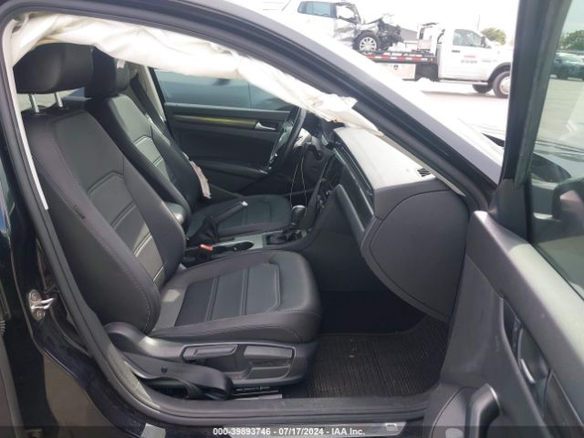 1VWMA7A39LC022577 Volkswagen Passat 2.0t R-line