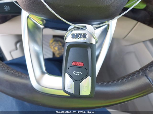 WA1LHAF76JD021780 Audi Q7 2.0t Premium
