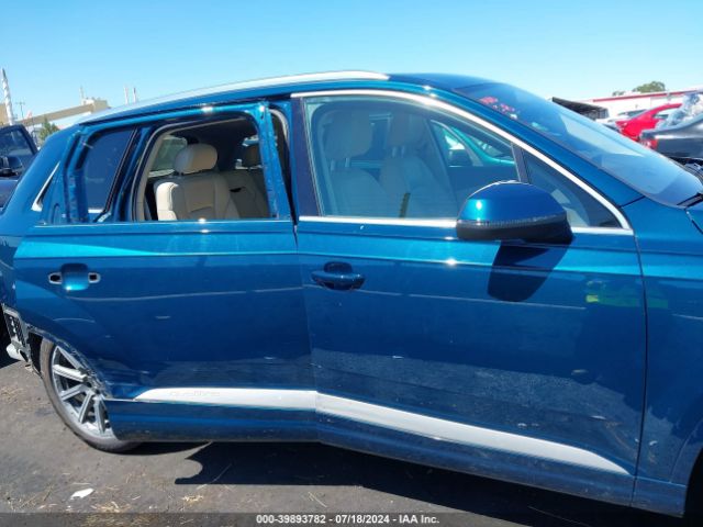 WA1LHAF76JD021780 Audi Q7 2.0t Premium