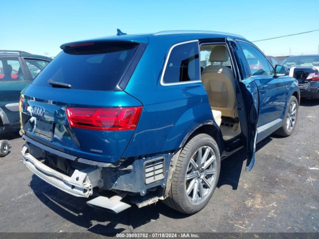 WA1LHAF76JD021780 Audi Q7 2.0t Premium