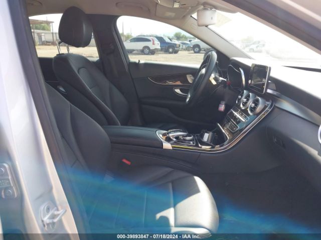 55SWF4JBXFU076429 Mercedes-Benz C 300 Luxury/sport