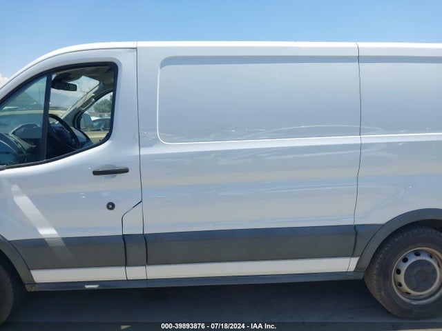 Ford Transit-150 2018 1FTYE1YM3JKA20699 Image 15