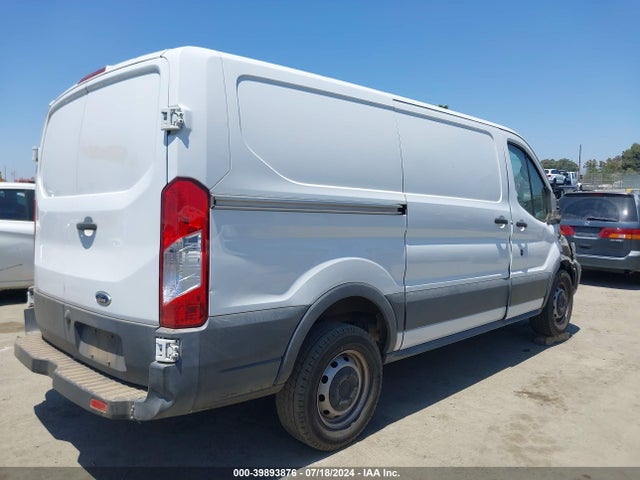 Ford Transit-150 2018 1FTYE1YM3JKA20699 Image 4