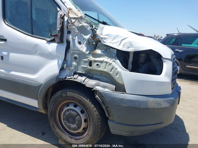 Ford Transit-150 2018 1FTYE1YM3JKA20699 Image 6