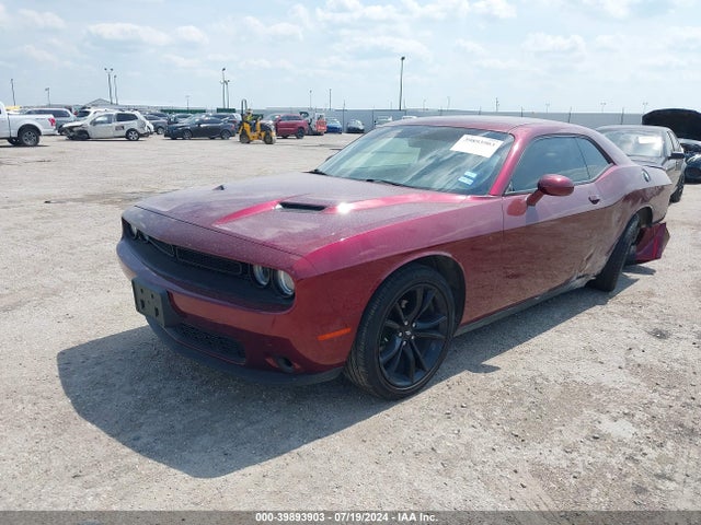 Dodge Challenger Sxt 2018 2C3CDZAG0JH166120 Image 2