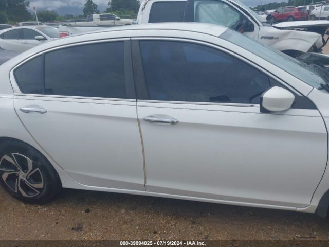 1HGCR2F33HA217713 Honda ACCORD LX