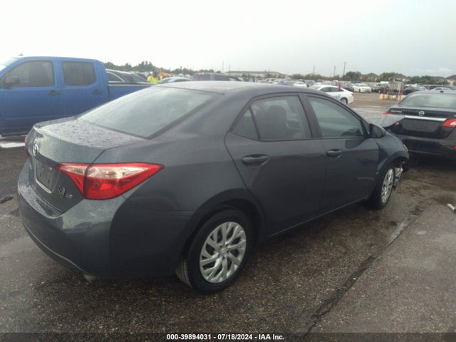 Toyota COROLLA LE 2018 5YFBURHEXJP744892 Image 4