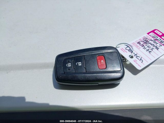 JTDKARFU7H3537124 Toyota Prius Four Touring