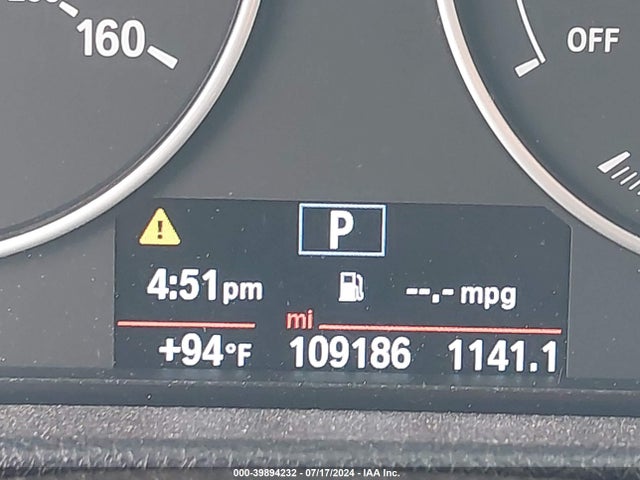 BMW 320i 2016 WBA8E1G57GNT36332 Image 16