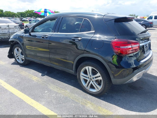WDCTG4EB3KU020503 Mercedes-Benz GLA 250