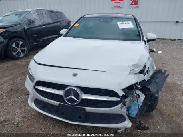 WDD3G4EB4KW022647 Mercedes-Benz A 220