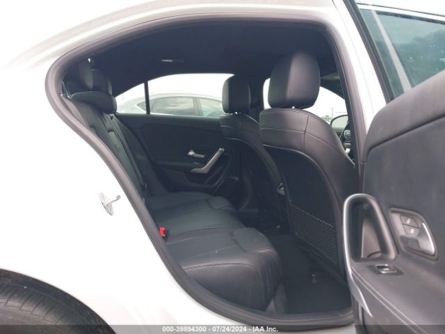 WDD3G4EB4KW022647 Mercedes-Benz A 220