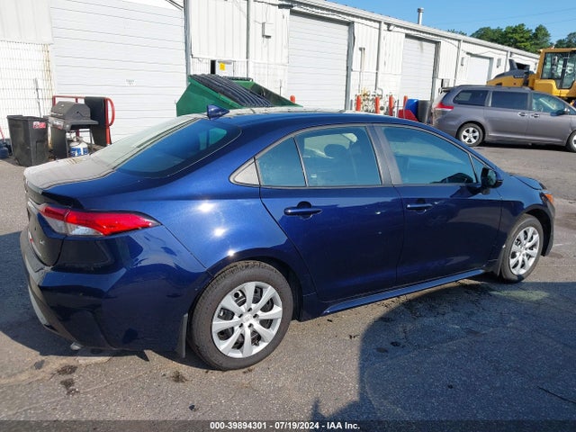 Toyota COROLLA LE 2022 5YFEPMAE0NP376679 Image 13