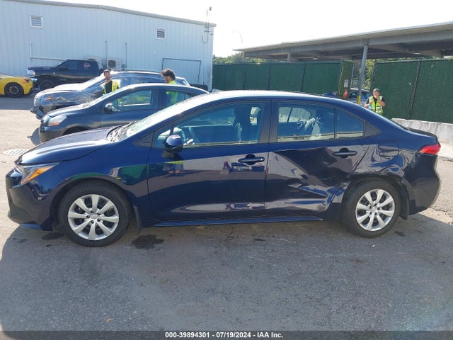 Toyota COROLLA LE 2022 5YFEPMAE0NP376679 Image 14