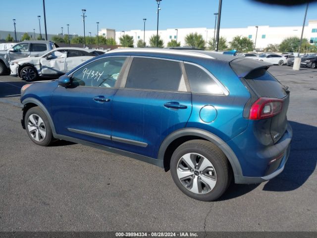 KNDCB3LC4J5212175 KIA NIRO LX