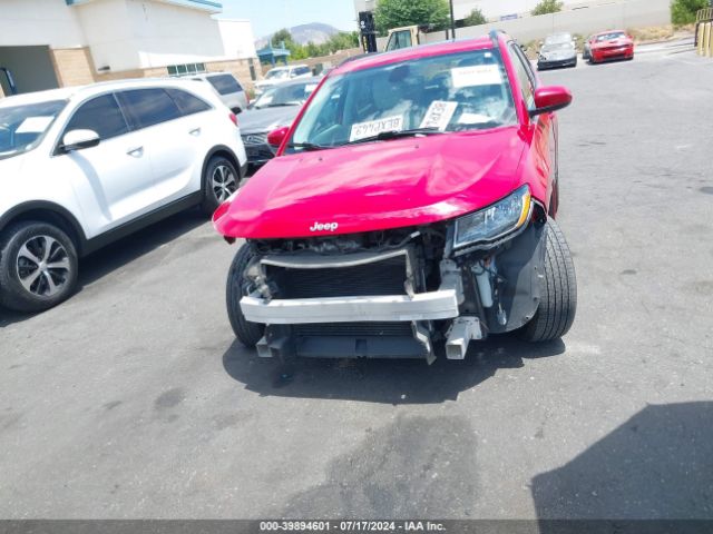 3C4NJCBB3JT488299 Jeep Compass Sun And Wheel Fwd