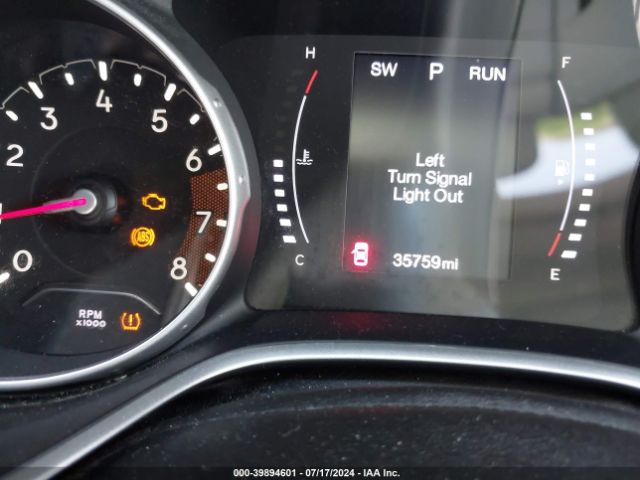 3C4NJCBB3JT488299 Jeep Compass Sun And Wheel Fwd