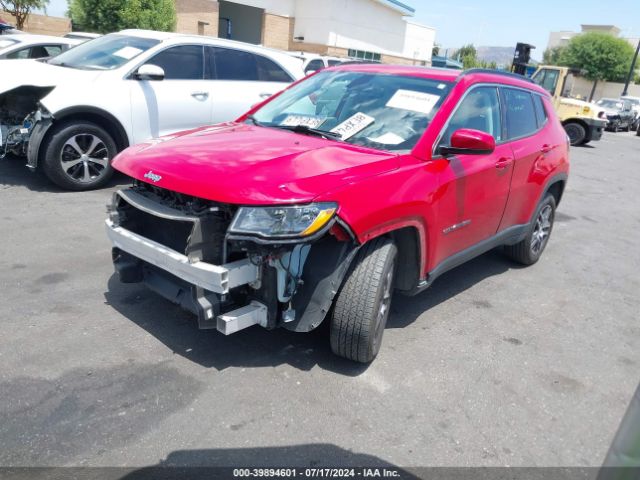 3C4NJCBB3JT488299 Jeep Compass Sun And Wheel Fwd