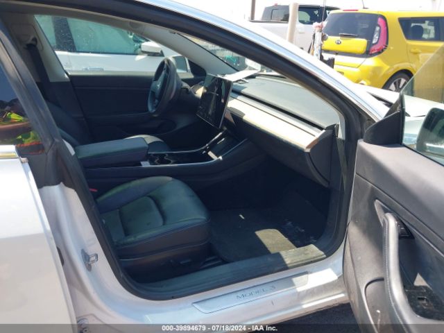 5YJ3E1EA9LF661862 Tesla MODEL 3