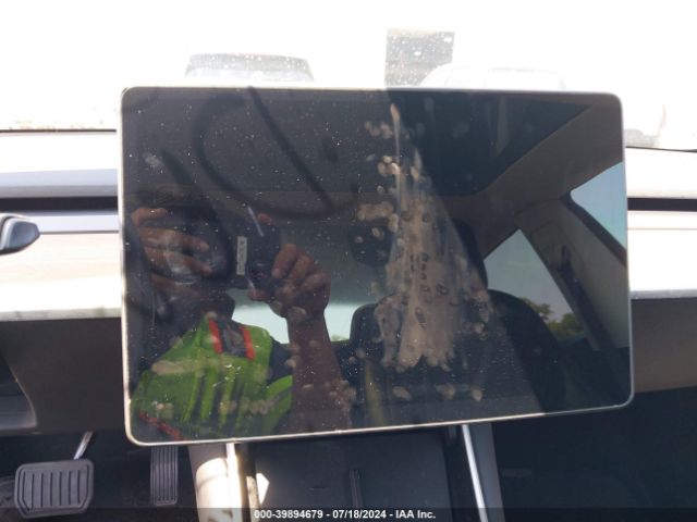 5YJ3E1EA9LF661862 Tesla MODEL 3