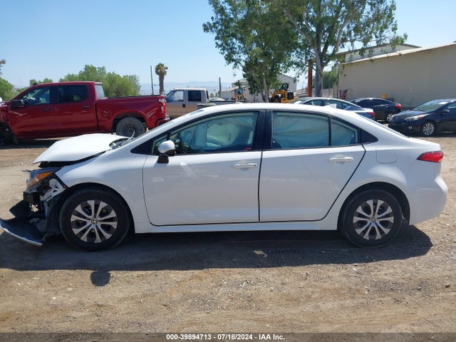 Toyota Corolla Hybrid Le 2022 JTDEAMDE6NJ035899 Image 15