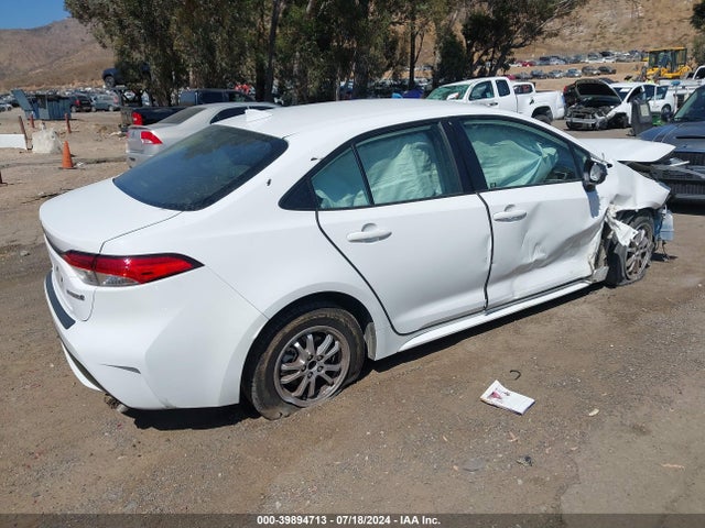 Toyota Corolla Hybrid Le 2022 JTDEAMDE6NJ035899 Image 4